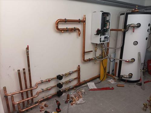 Instalace řady tepelných čerpadel HOTJET do kaskády - Čáslav