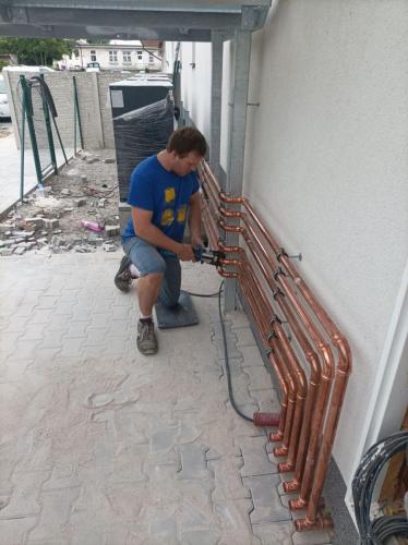 Instalace řady tepelných čerpadel HOTJET do kaskády - Čáslav