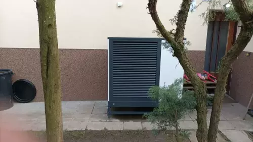 Instalace tepelného čerpadla HOTJET a odborná likvidace staré akumulační nádrže - Černošice