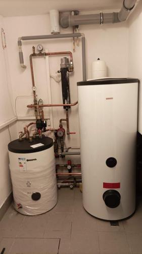 Instalace tepelného čerpadla a akumulační nádrže - Horní Bezděkov