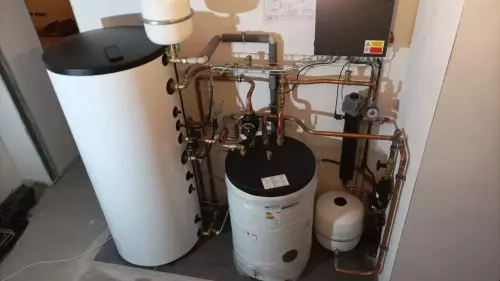 Instalace tepelného čerpadla HOTJET a akumulační nádrže - Kam. Žehrovice