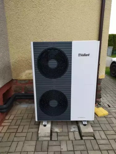 Instalace tepelného čerpadla Vaillant (vnější i vnitřní jednotka), demontáž a eko likvidace starého kotle - Keblov