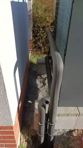Instalace tepelného čerpadla HOTJET a akumulační nádrže - Skuhrov