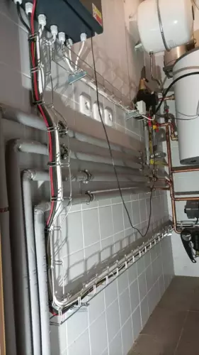 Instalace tepelného čerpadla HOTJET a akumulační nádrže - Skuhrov