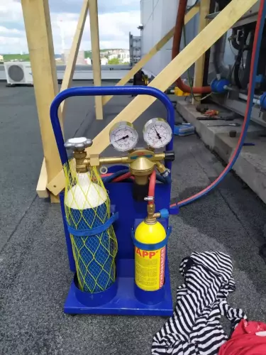 Výměna filtrdehydrátoru u jednotky RIEDEL - Praha Spořilov