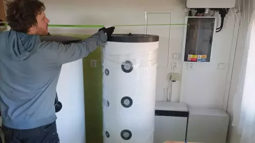 Instalace tepelného čerpadla HOTJET a akumulační nádrže - Uhl. Janovice