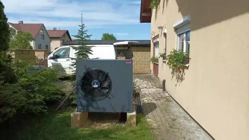 Instalace tepelného čerpadla HOTJET a akumulační nádrže - Uhl. Janovice